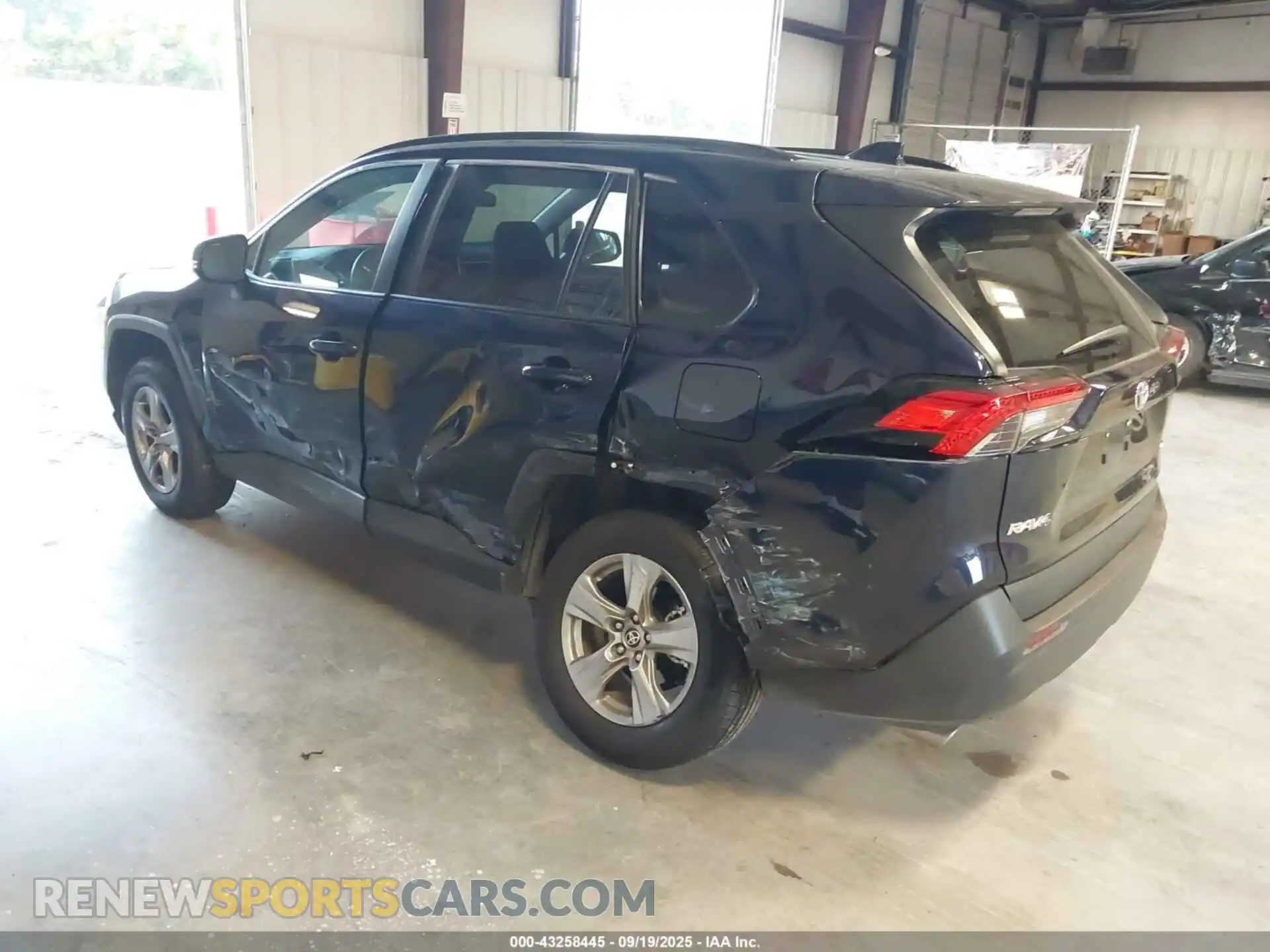 3 fotografías del automóvil dañado 2T3W1RFV5SW393278 TOYOTA RAV4 2025