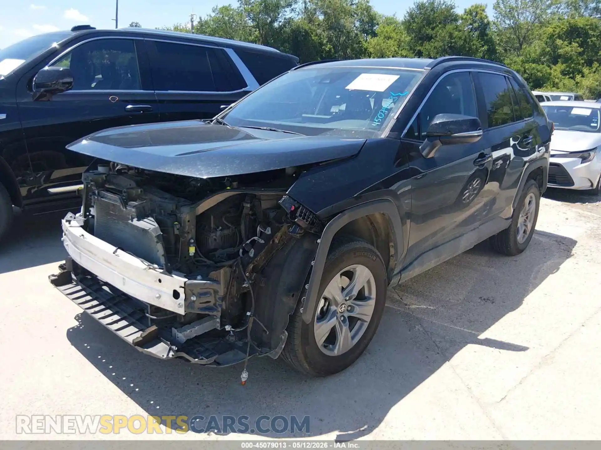 2 Photograph of a damaged car 2T3W1RFV6SW382354 TOYOTA RAV4 2025