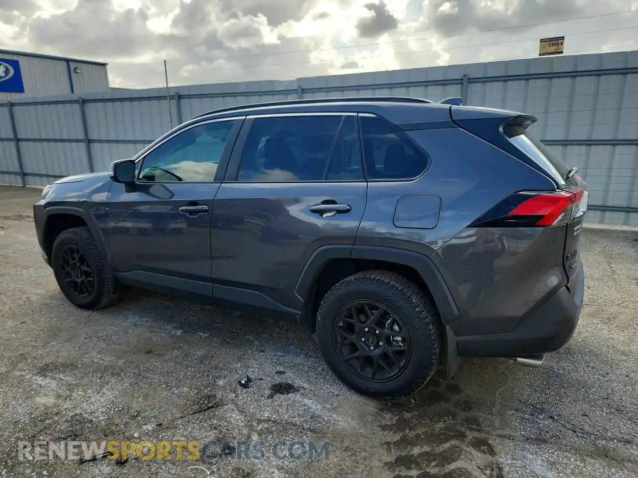 2 Photograph of a damaged car 2T3W1RFV6SW410458 TOYOTA RAV4 2025