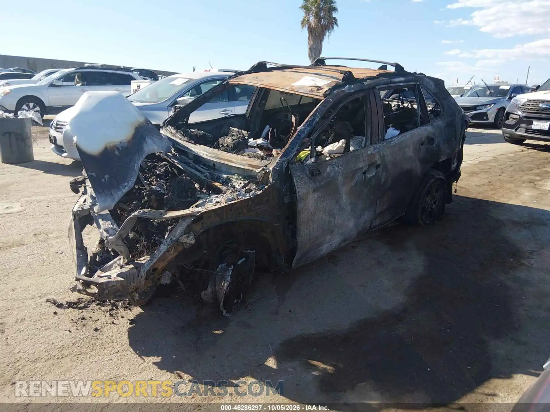 2 Фотография поврежденного автомобиля 2T3W1RFV7SC312332 TOYOTA RAV4 2025