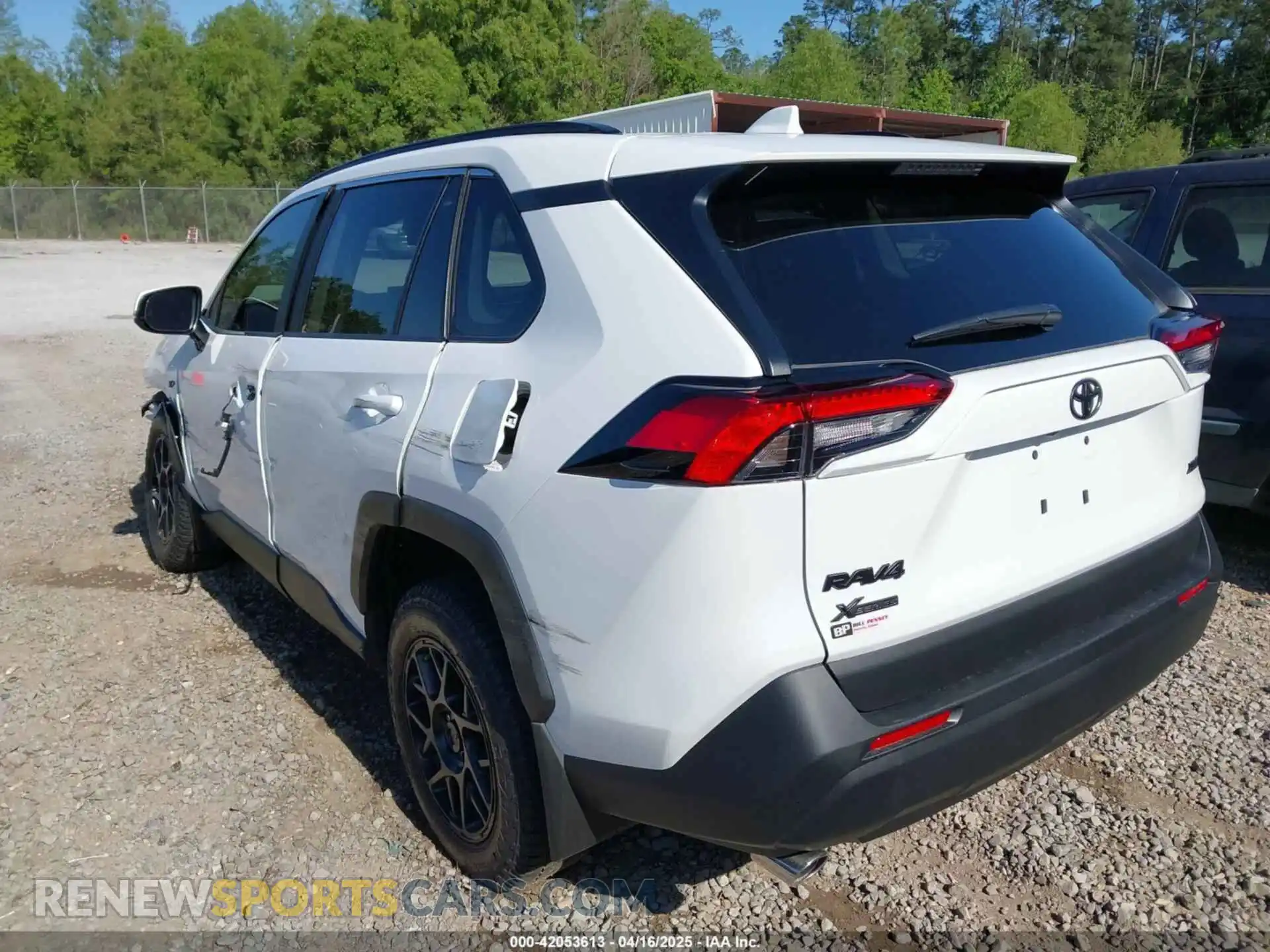 3 Photograph of a damaged car 2T3W1RFV7SC316459 TOYOTA RAV4 2025