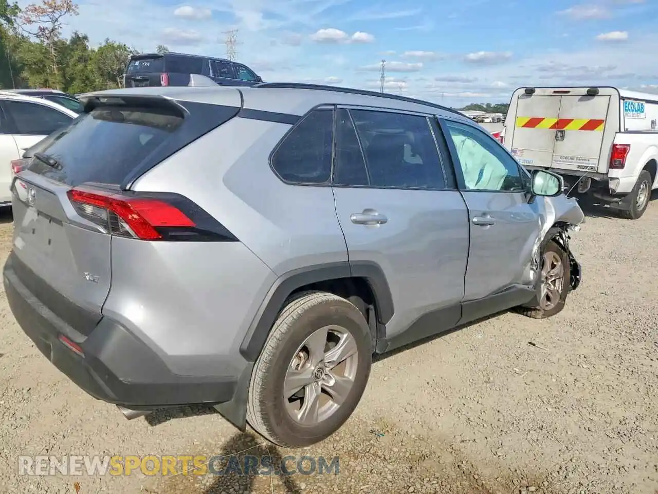 3 Photograph of a damaged car 2T3W1RFV7SC324383 TOYOTA RAV4 2025