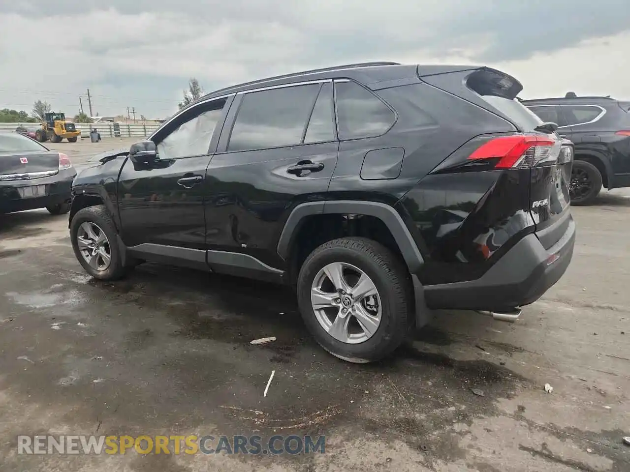 2 Photograph of a damaged car 2T3W1RFV7SC338302 TOYOTA RAV4 2025
