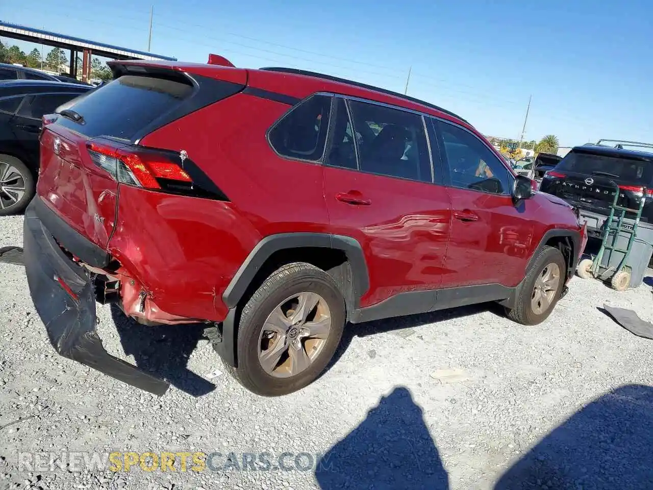 3 Фотография поврежденного автомобиля 2T3W1RFV7SW374277 TOYOTA RAV4 2025