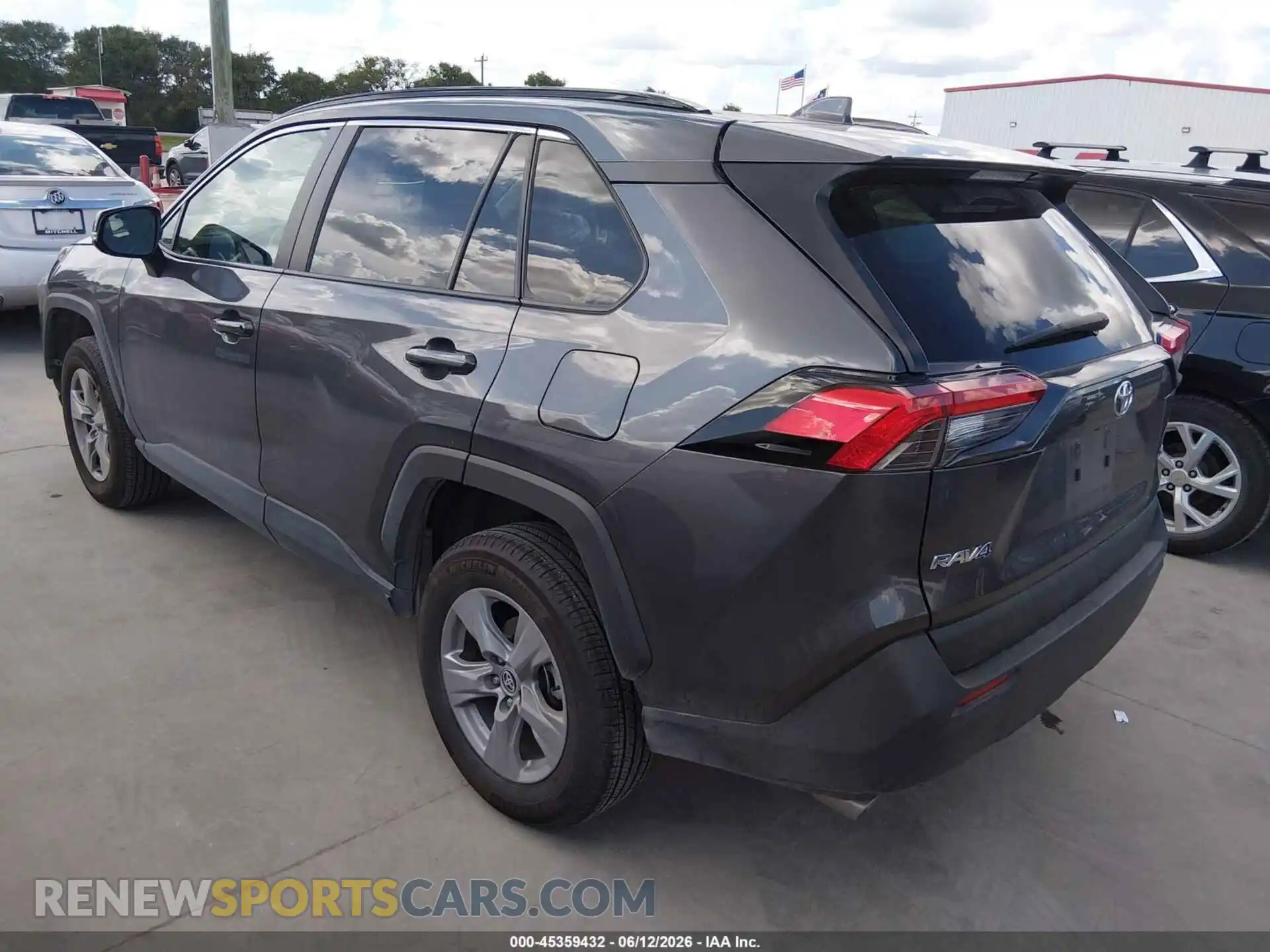 3 Photograph of a damaged car 2T3W1RFV7SW386946 TOYOTA RAV4 2025