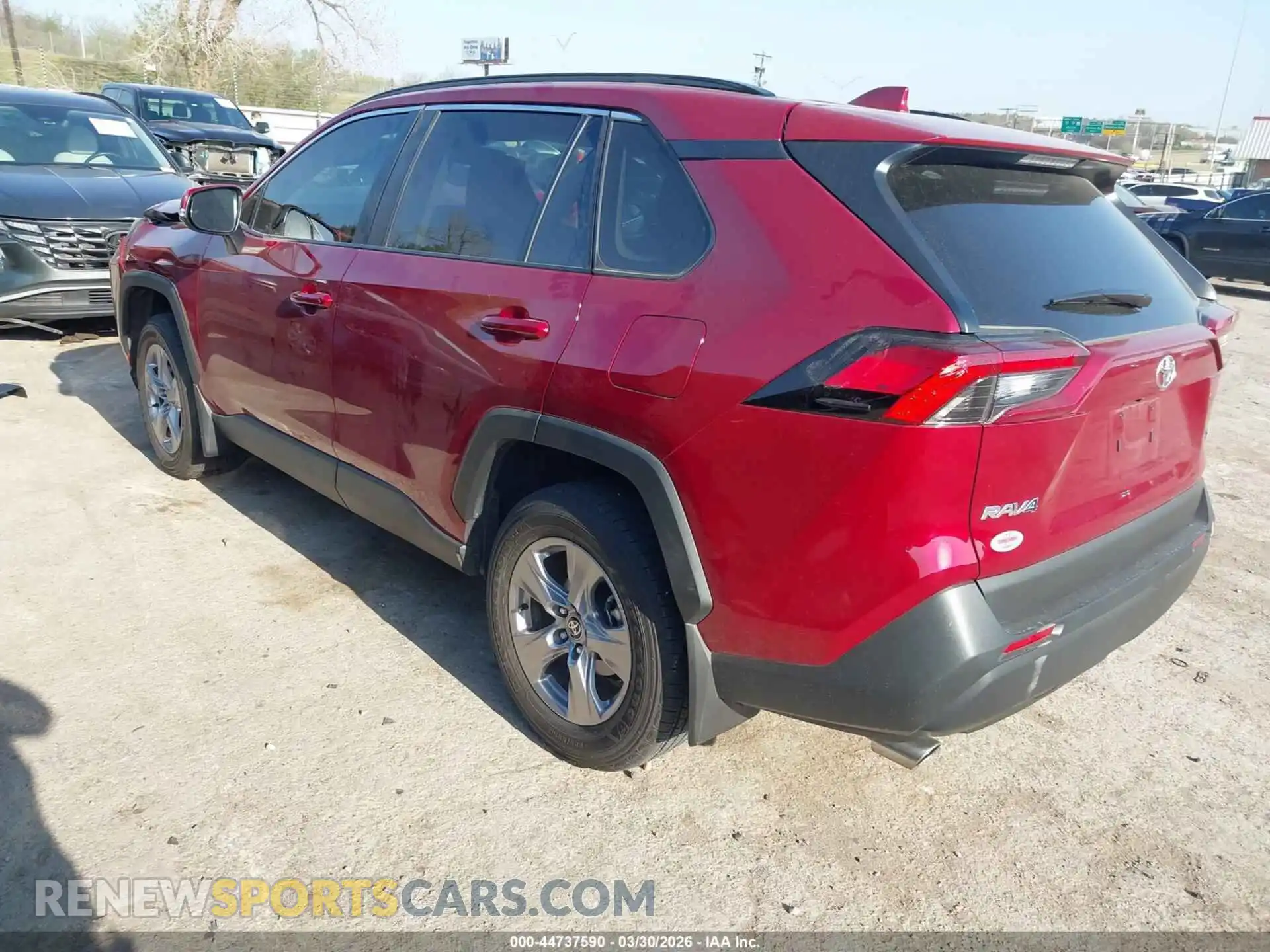 3 Фотография поврежденного автомобиля 2T3W1RFV7SW390320 TOYOTA RAV4 2025
