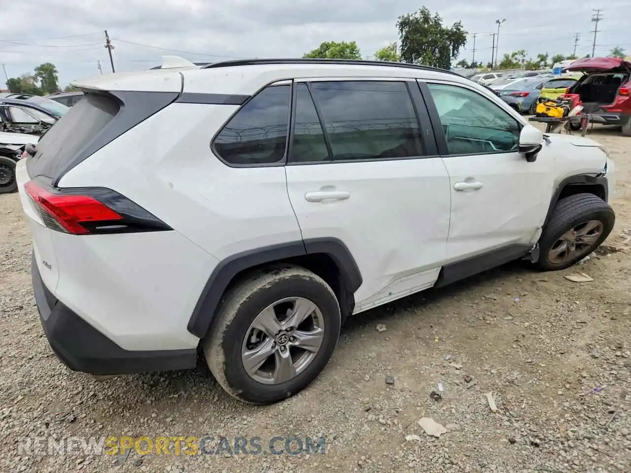 3 fotografías del automóvil dañado 2T3W1RFV7SW402479 TOYOTA RAV4 2025