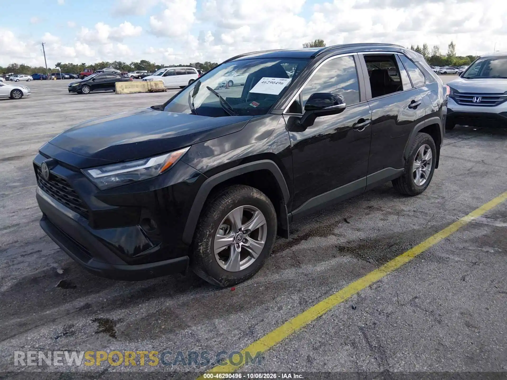 2 fotografías del automóvil dañado 2T3W1RFV8SC347008 TOYOTA RAV4 2025