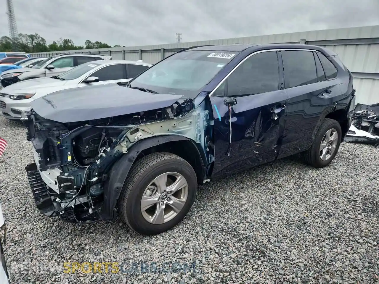 1 Фотография поврежденного автомобиля 2T3W1RFV8SW405343 TOYOTA RAV4 2025