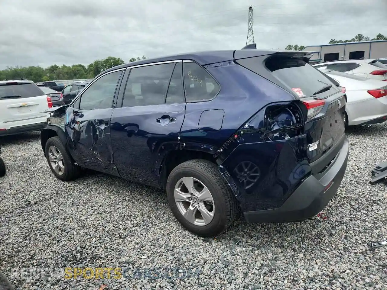 2 Фотография поврежденного автомобиля 2T3W1RFV8SW405343 TOYOTA RAV4 2025