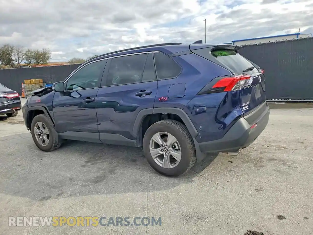 2 Photograph of a damaged car 2T3W1RFV8SW410848 TOYOTA RAV4 2025