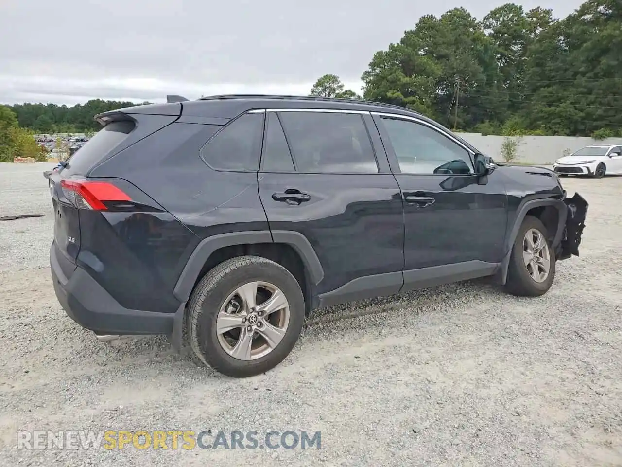 3 Photograph of a damaged car 2T3W1RFV8SW415287 TOYOTA RAV4 2025