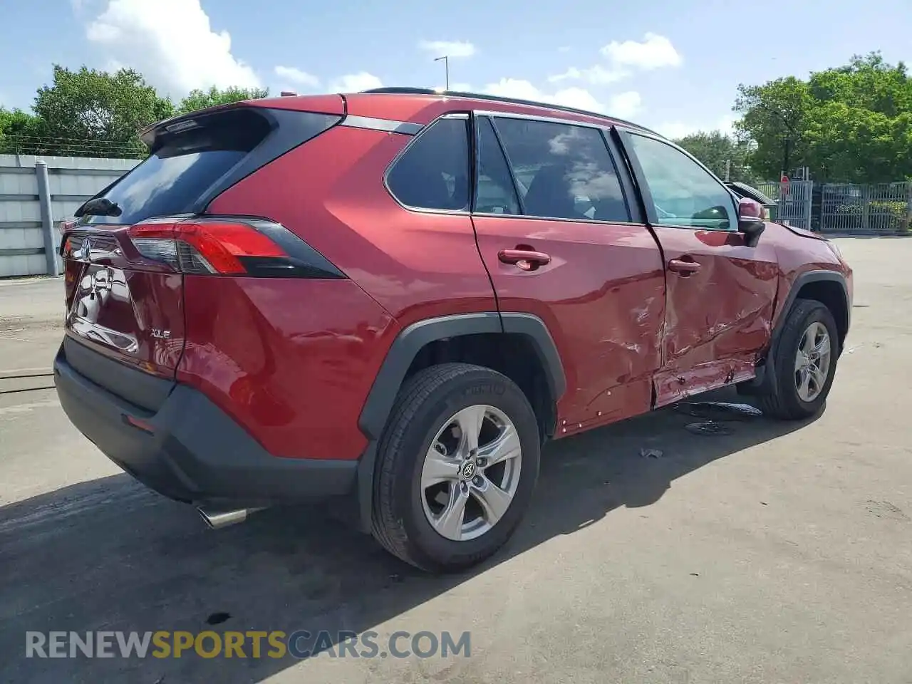 3 Photograph of a damaged car 2T3W1RFV8SW423860 TOYOTA RAV4 2025