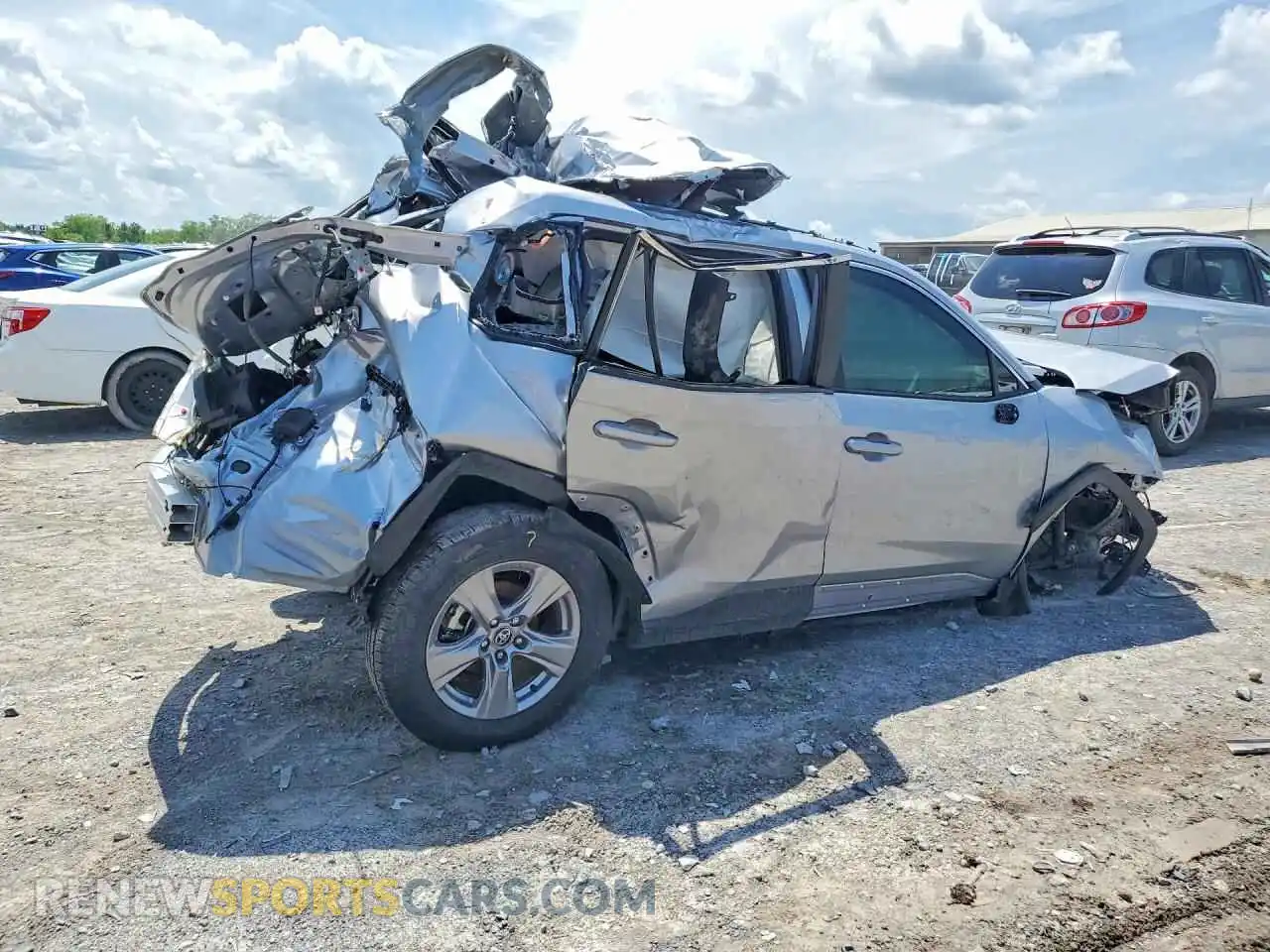 3 Photograph of a damaged car 2T3W1RFV9SC352928 TOYOTA RAV4 2025