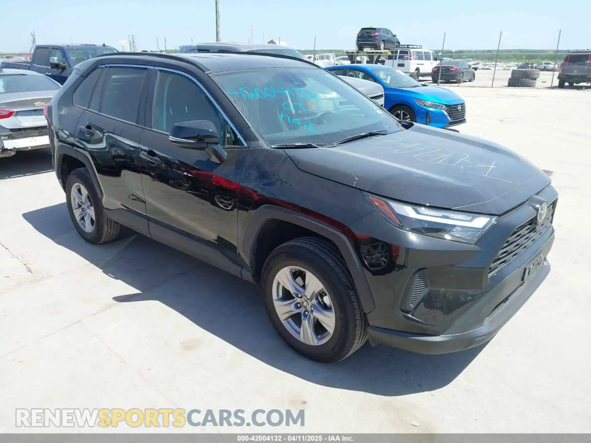 1 Фотография поврежденного автомобиля 2T3W1RFV9SW373129 TOYOTA RAV4 2025