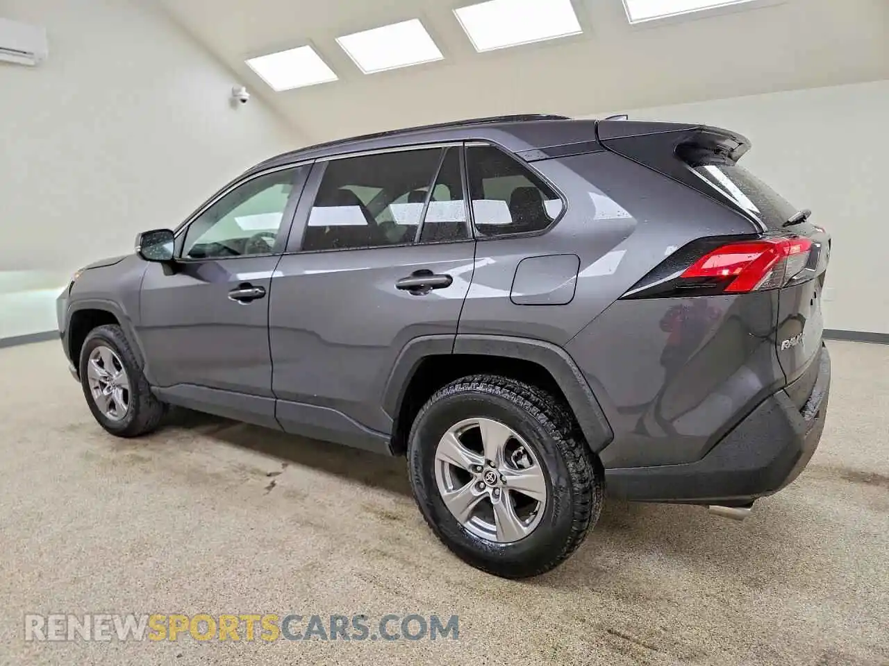 2 Photograph of a damaged car 2T3W1RFV9SW400846 TOYOTA RAV4 2025