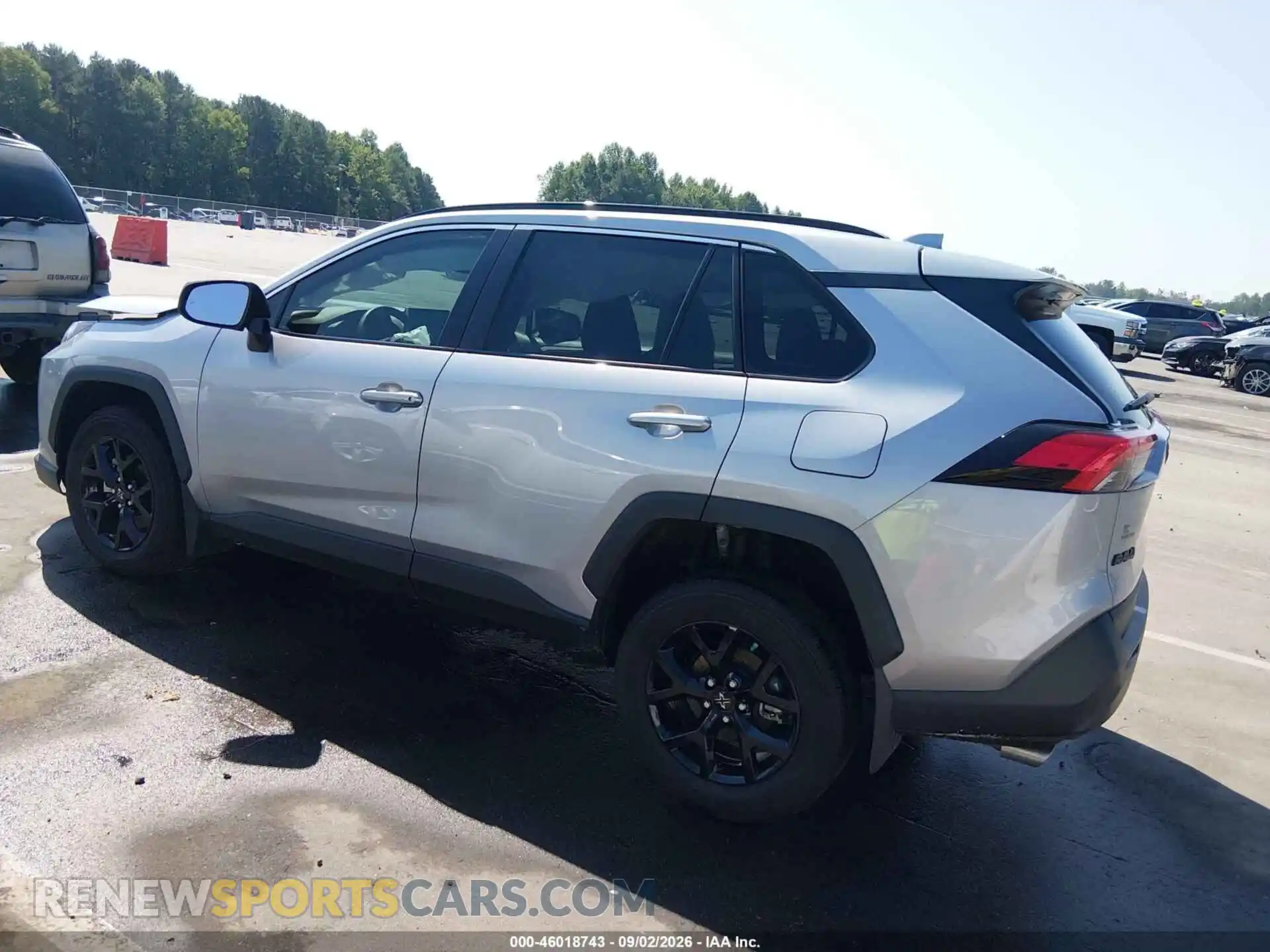 3 fotografías del automóvil dañado 2T3W1RFVXSW371342 TOYOTA RAV4 2025