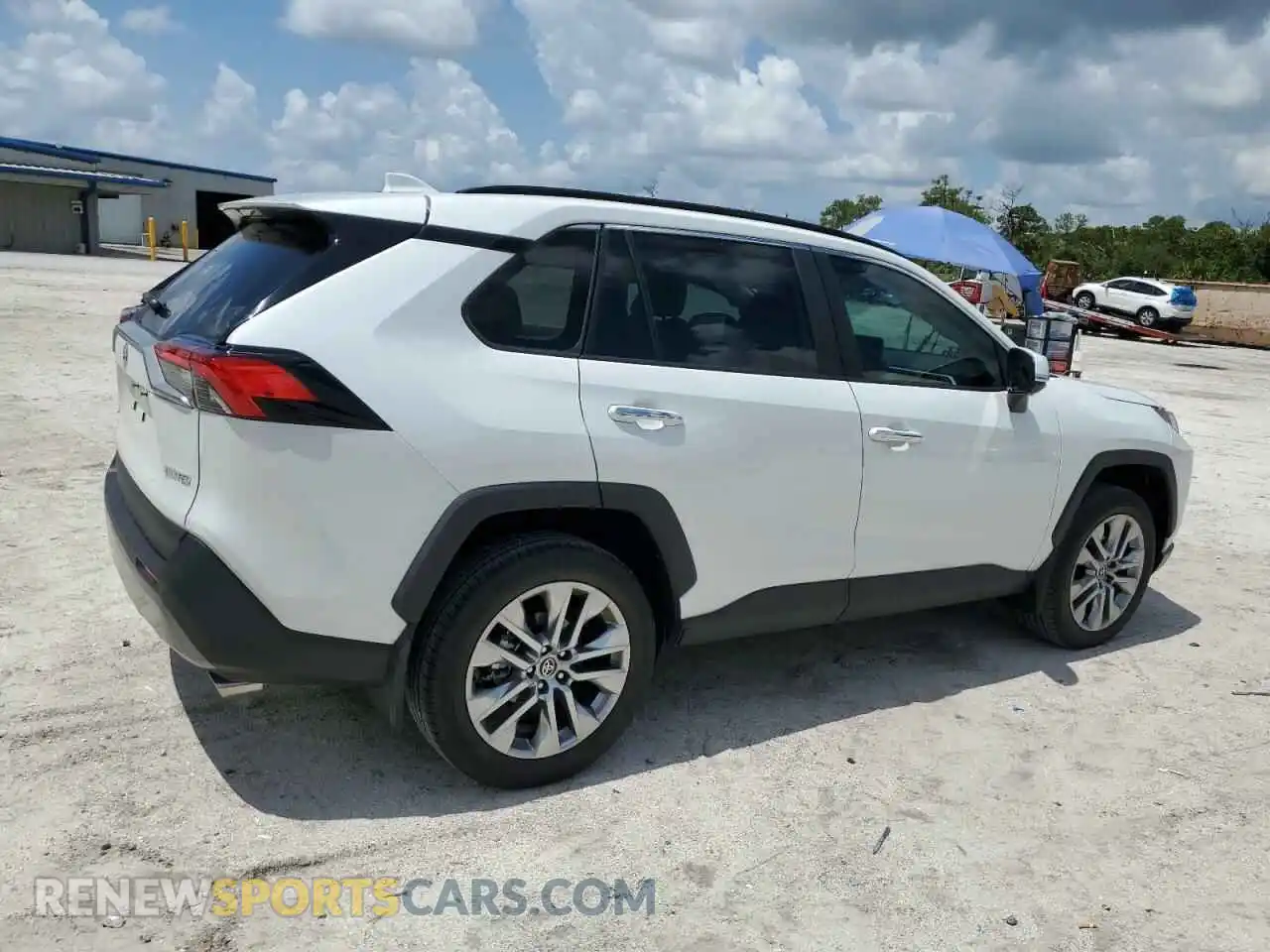 3 Photograph of a damaged car 2T3Y1RFV0SW390524 TOYOTA RAV4 2025