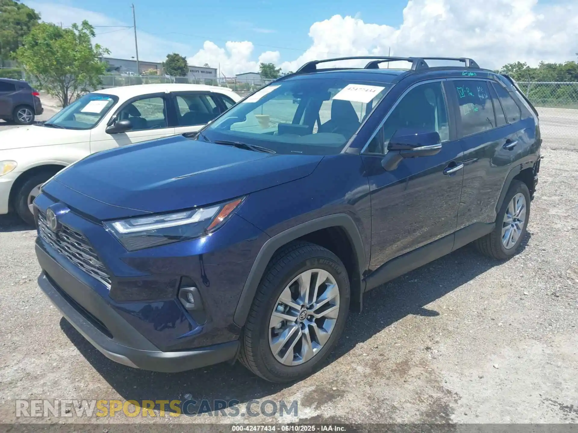 2 Photograph of a damaged car 2T3Y1RFV9SW385094 TOYOTA RAV4 2025