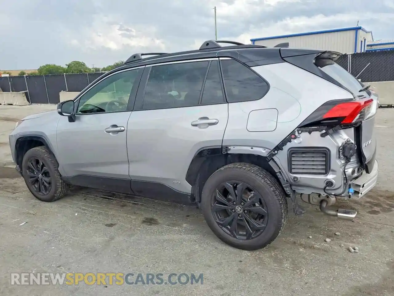 2 Photograph of a damaged car JTME6RFV2SD578110 TOYOTA RAV4 2025