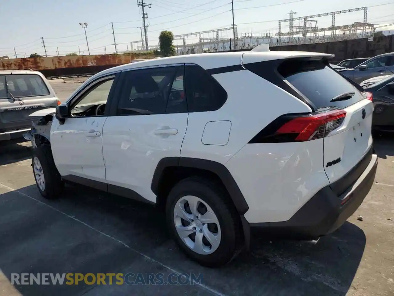 2 fotografías del automóvil dañado JTMH1RFV4SD125618 TOYOTA RAV4 2025