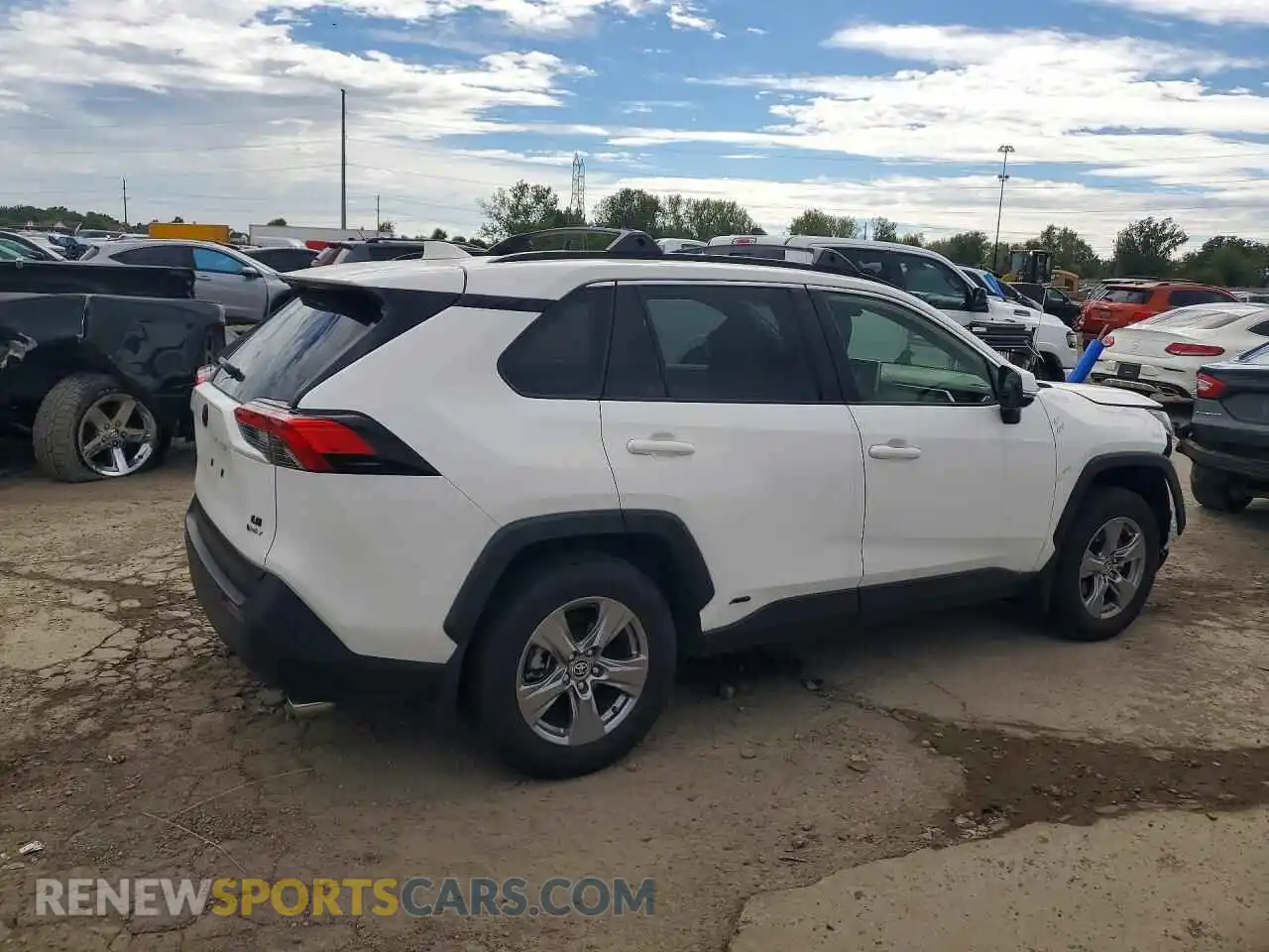 3 Фотография поврежденного автомобиля JTMMWRFV0SD319658 TOYOTA RAV4 2025