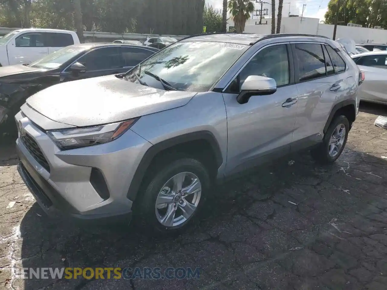 1 Фотография поврежденного автомобиля JTMMWRFV0SD335729 TOYOTA RAV4 2025