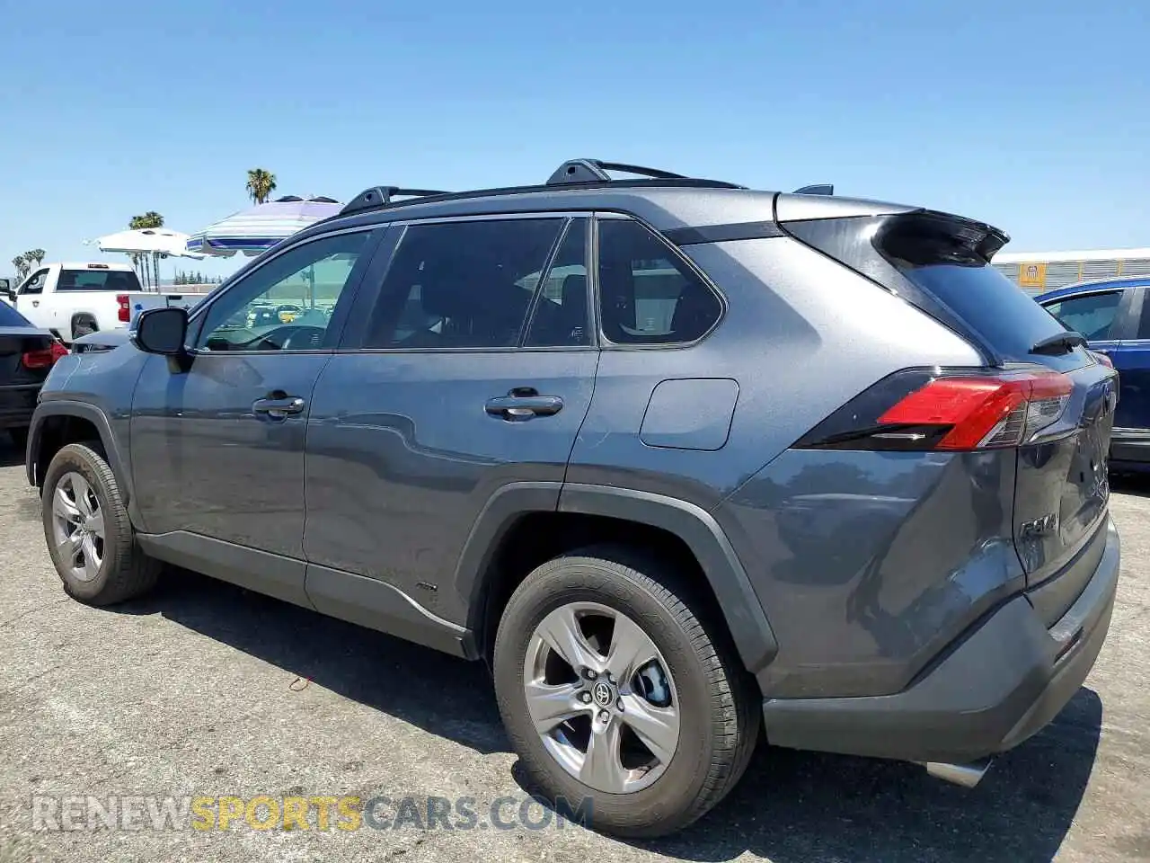 2 Фотография поврежденного автомобиля JTMMWRFV3SD337913 TOYOTA RAV4 2025