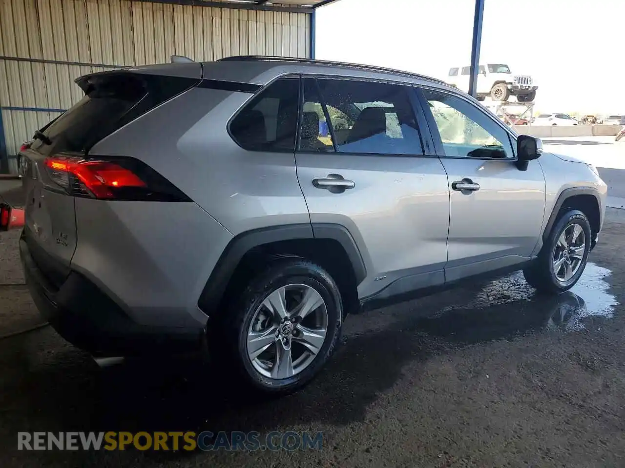 3 Фотография поврежденного автомобиля JTMMWRFV7SD335288 TOYOTA RAV4 2025