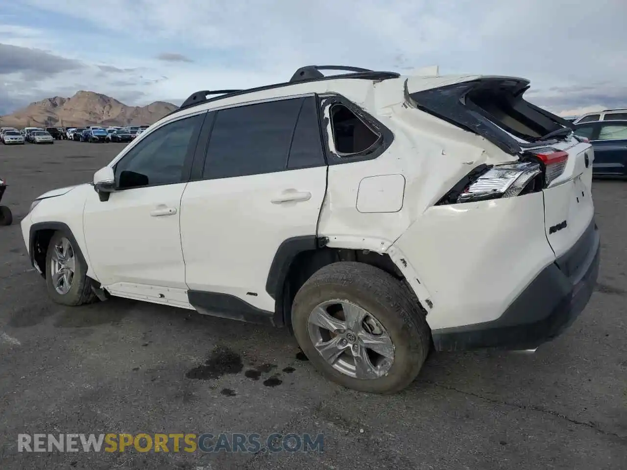 2 fotografías del automóvil dañado JTMRWRFV0SD285565 TOYOTA RAV4 2025
