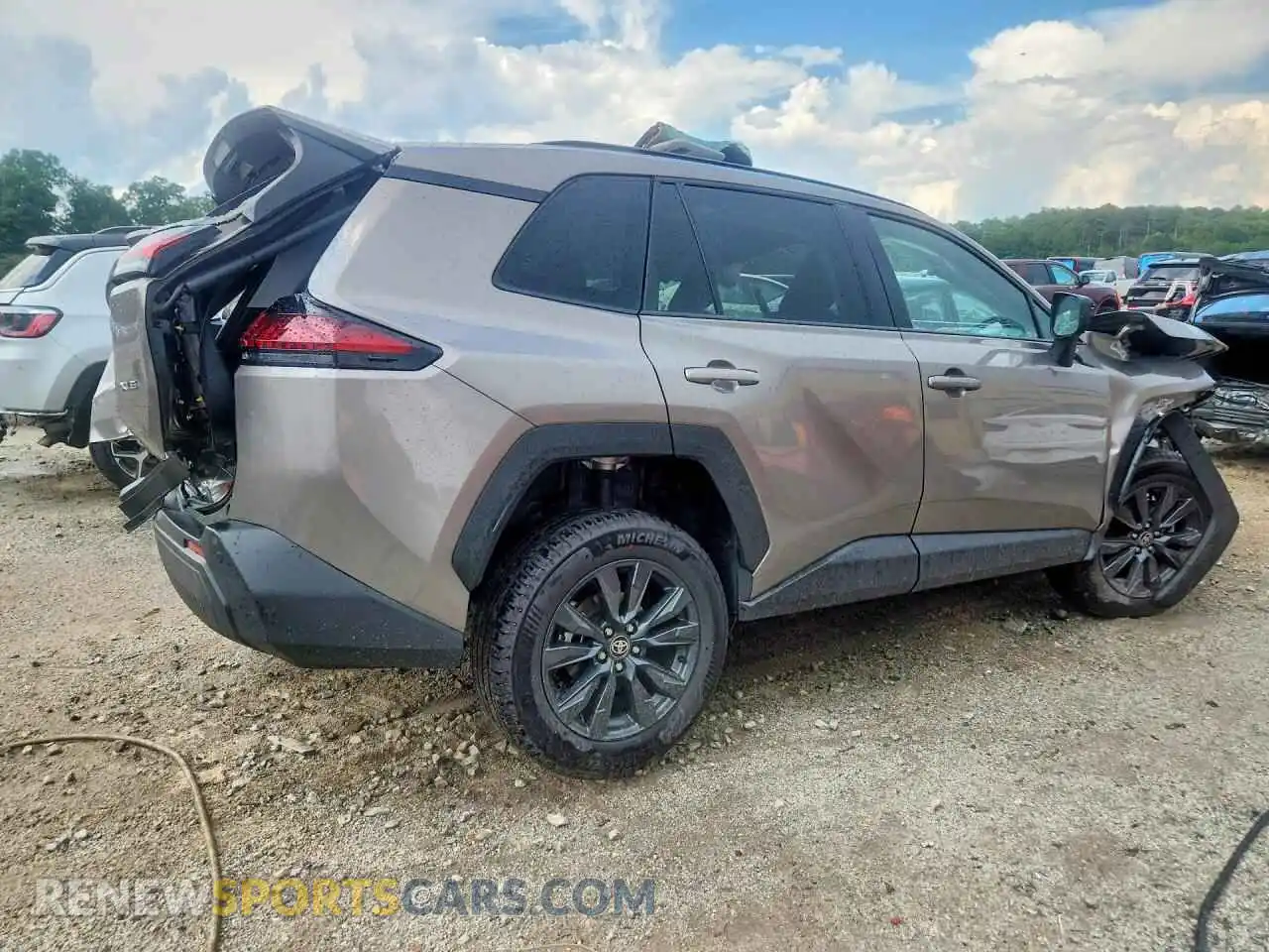 3 fotografías del automóvil dañado 2T36CRAV0TC002297 TOYOTA RAV4 2026