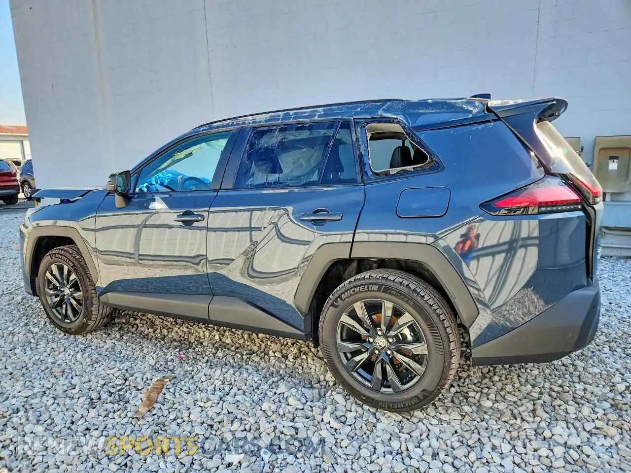 2 Фотография поврежденного автомобиля 2T36CRAV6TC019783 TOYOTA RAV4 2026