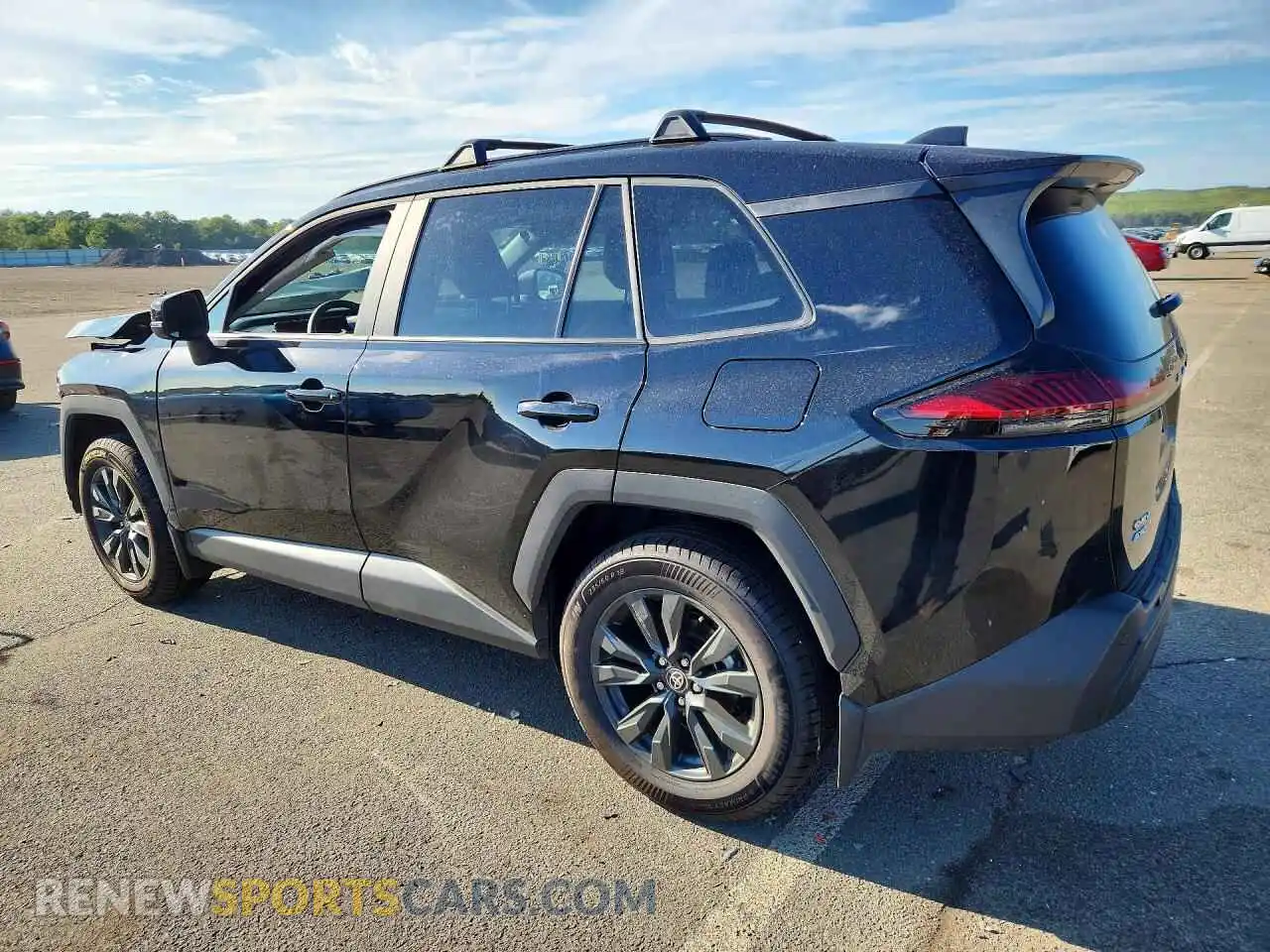 2 fotografías del automóvil dañado 2T36CRAV8TW052539 TOYOTA RAV4 2026