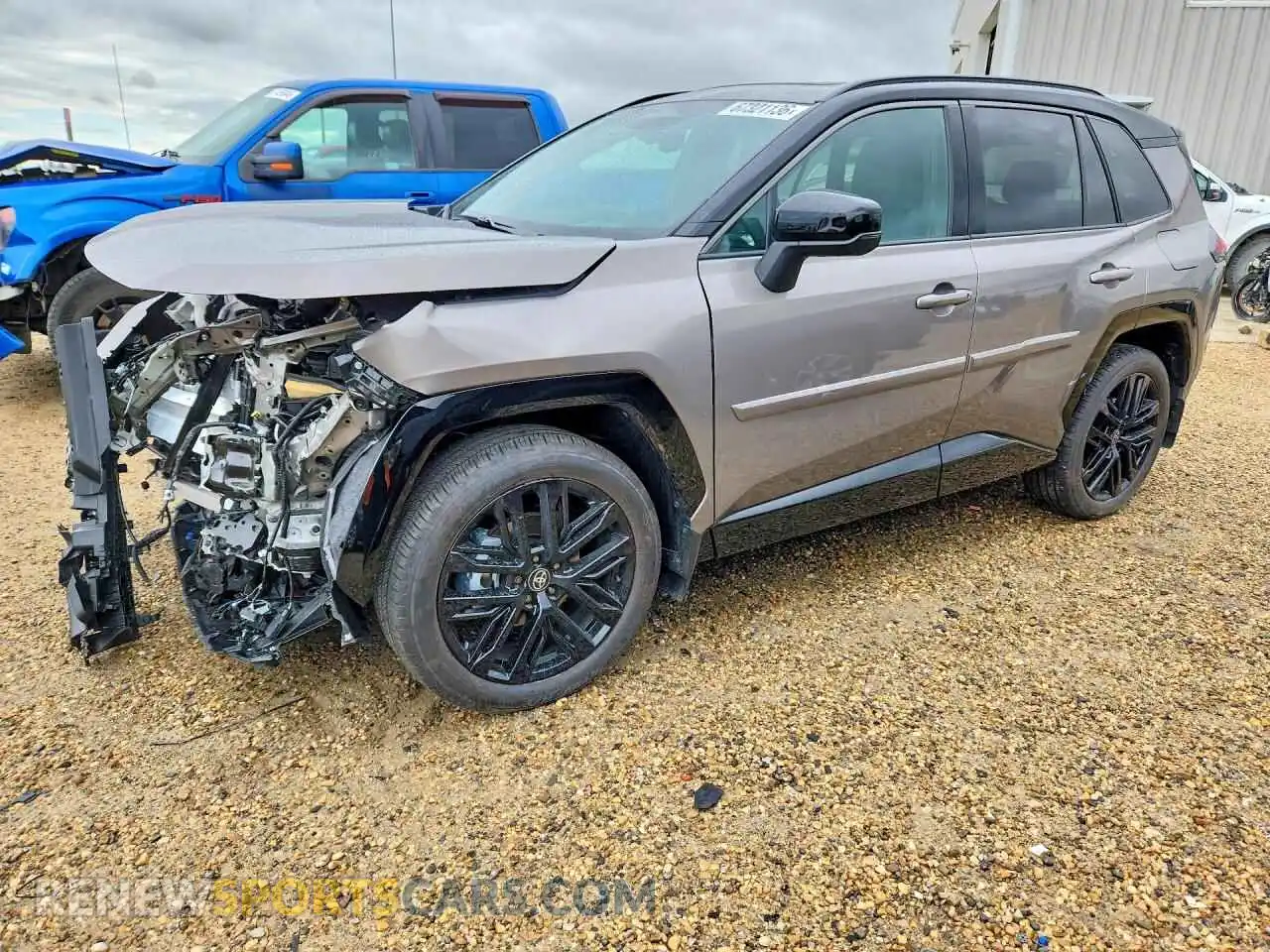 1 Фотография поврежденного автомобиля 2T36CRAVXTW054678 TOYOTA RAV4 2026
