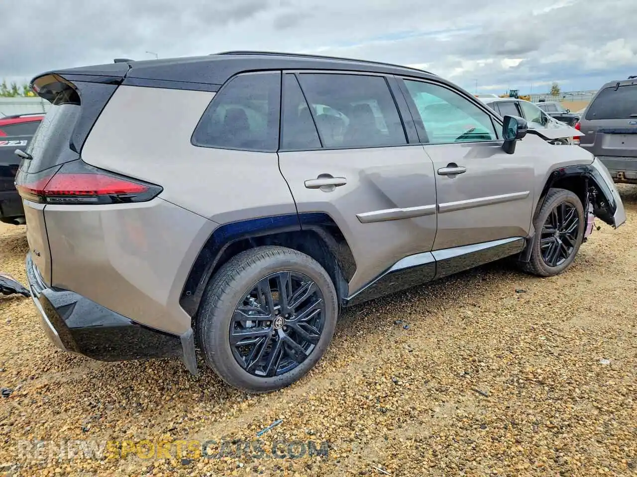 3 Фотография поврежденного автомобиля 2T36CRAVXTW054678 TOYOTA RAV4 2026