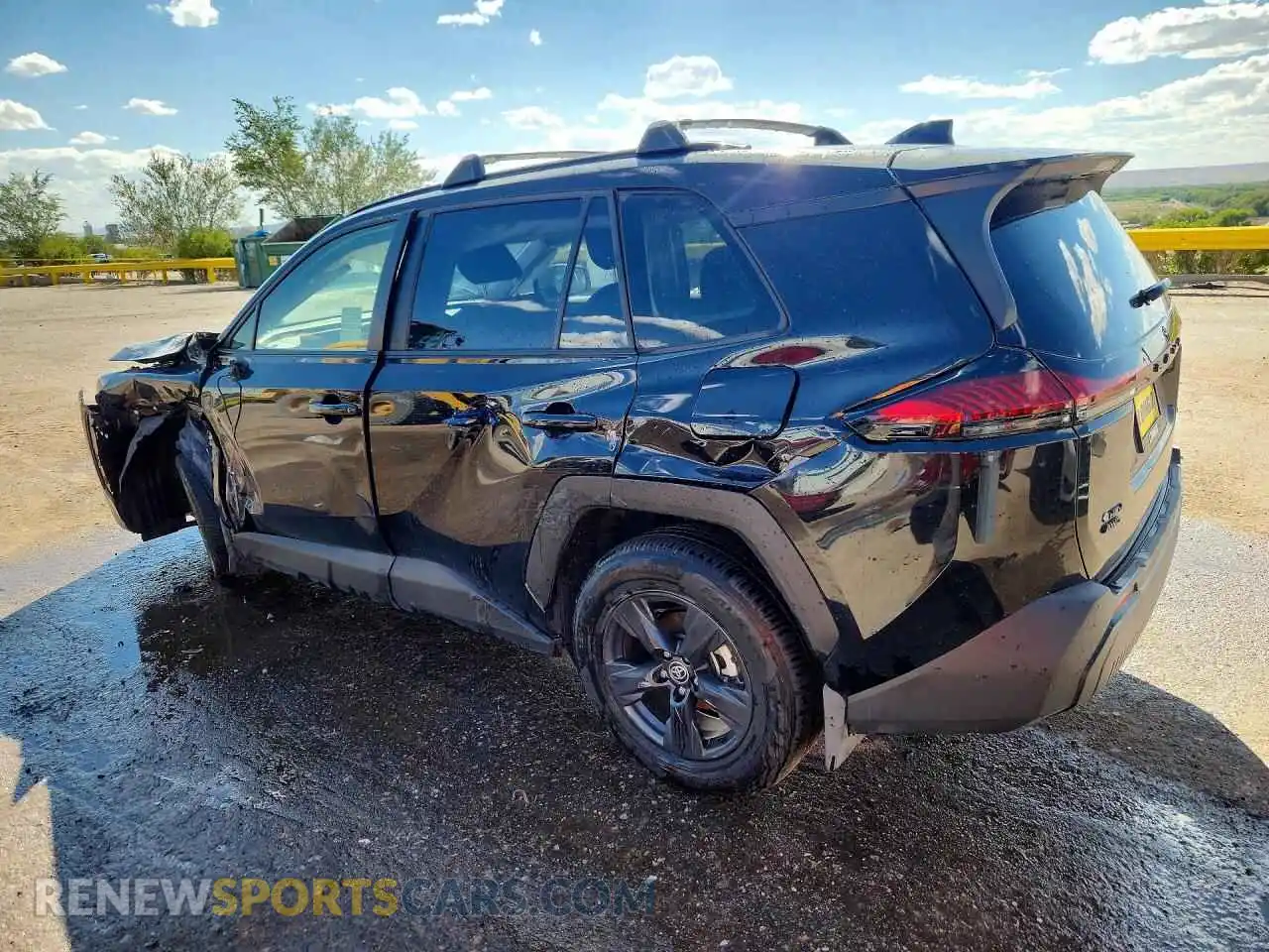 2 fotografías del automóvil dañado JTM6CRAV2TJ007689 TOYOTA RAV4 2026