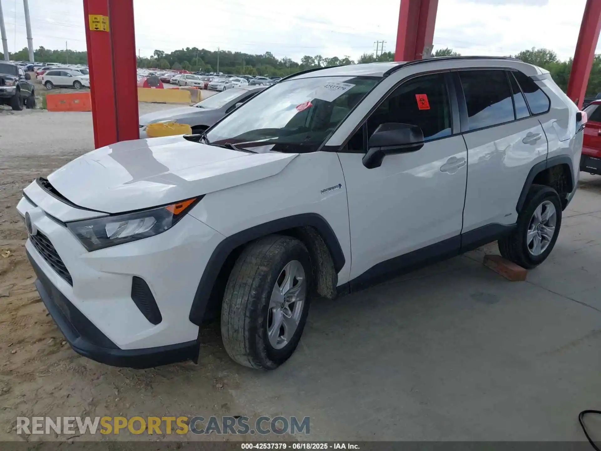 2 Photograph of a damaged car 4T3LWRFV6LU008638 TOYOTA RAV4 HYBRID 2020