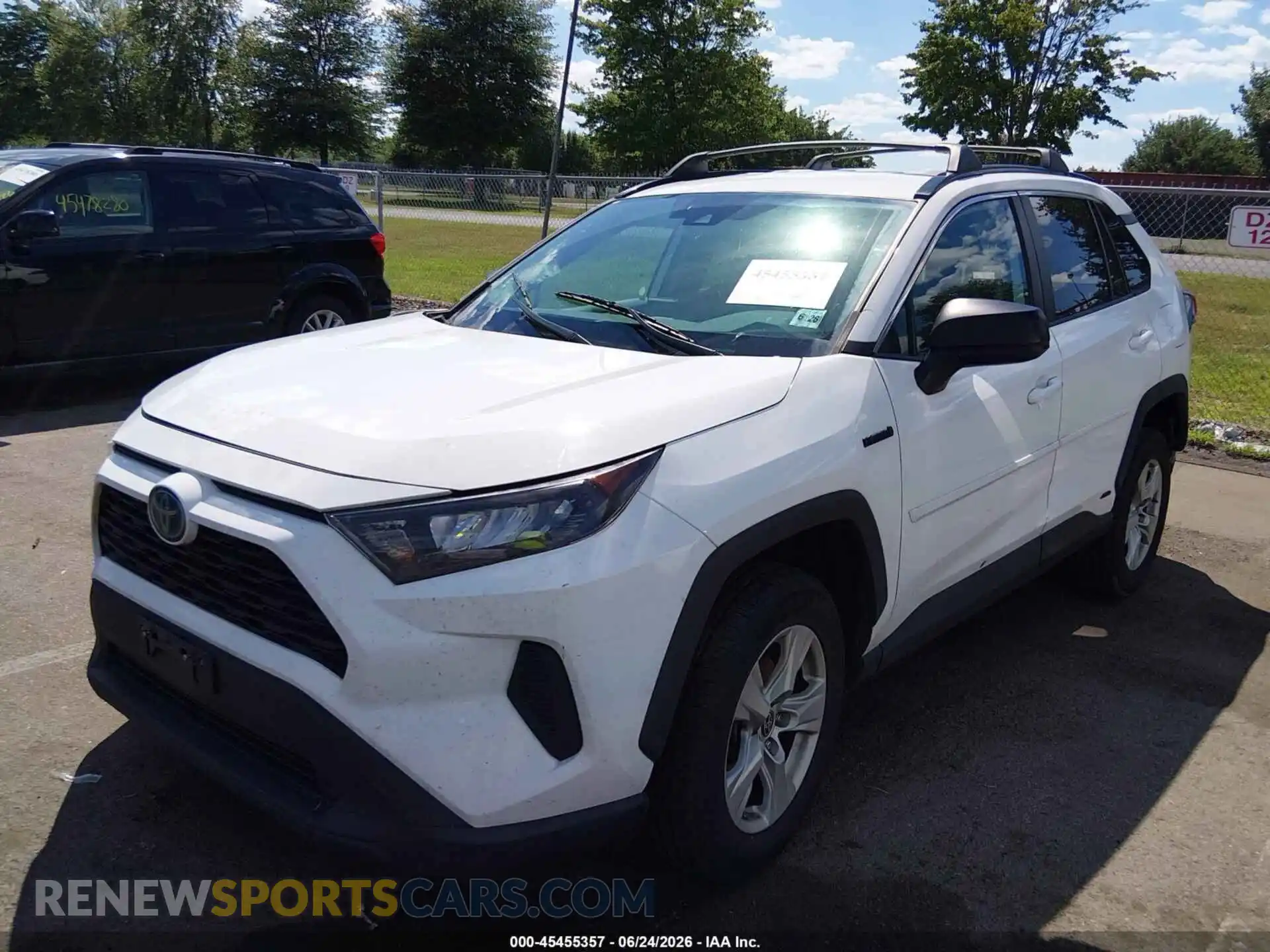 2 Photograph of a damaged car 4T3LWRFV5MU020099 TOYOTA RAV4 HYBRID 2021