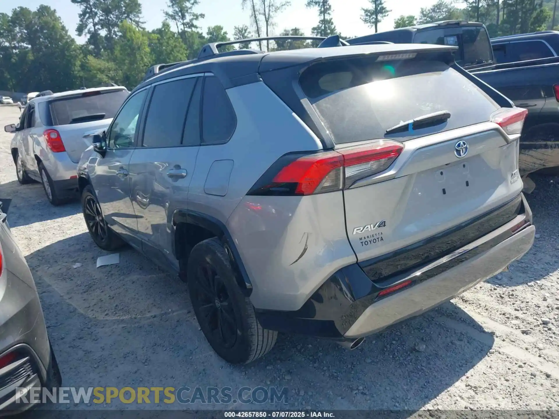 3 Photograph of a damaged car 2T3E6RFV7NW035827 TOYOTA RAV4 HYBRID 2022