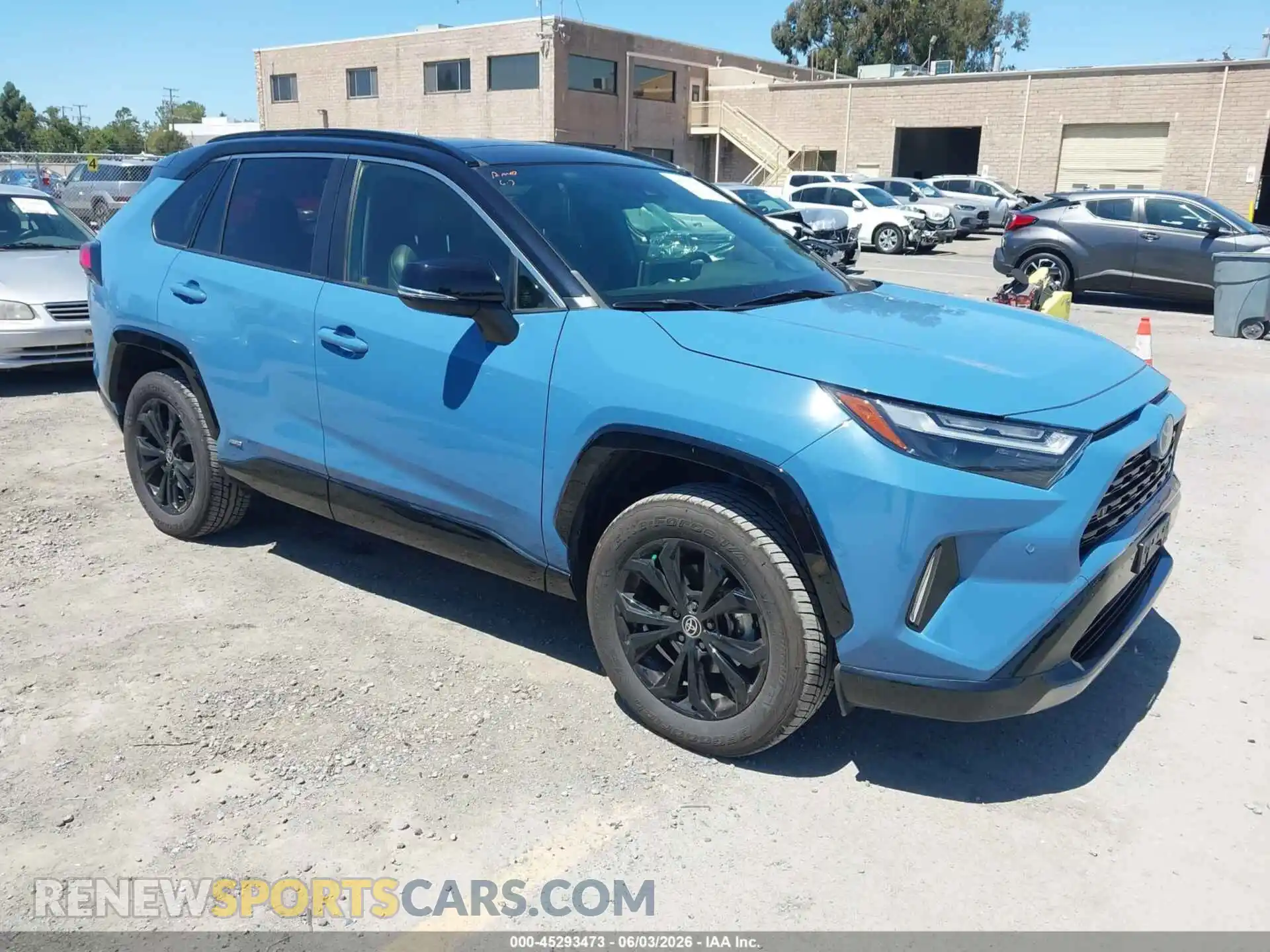 1 Фотография поврежденного автомобиля JTME6RFV7NJ015799 TOYOTA RAV4 HYBRID 2022