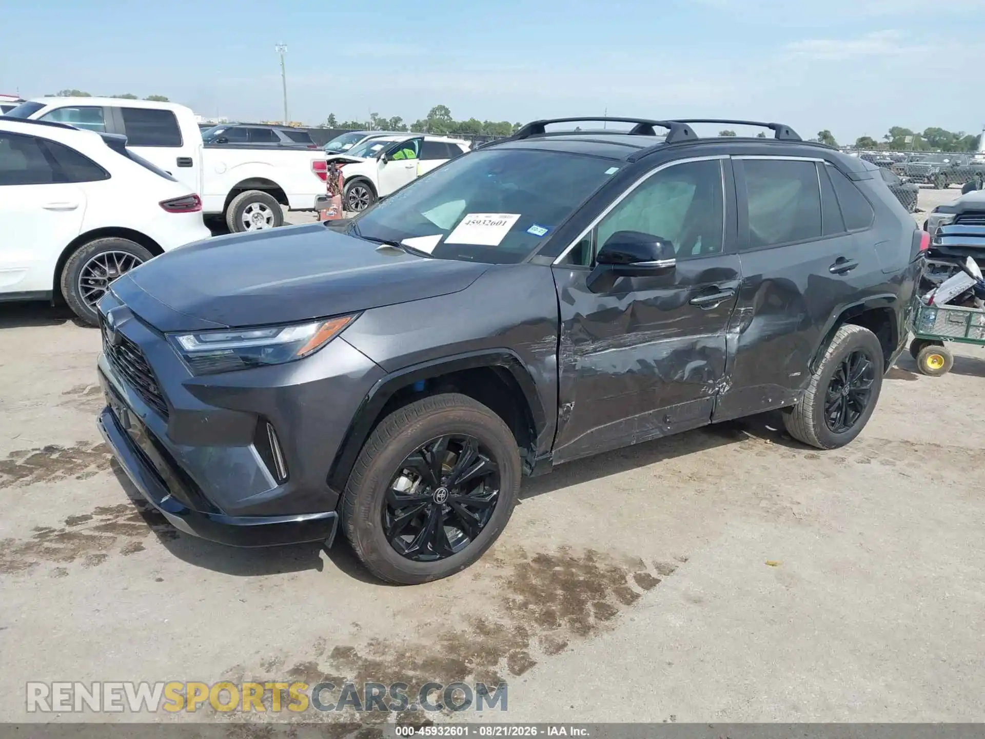 2 Фотография поврежденного автомобиля 4T3E6RFV0PU111567 TOYOTA RAV4 HYBRID 2023