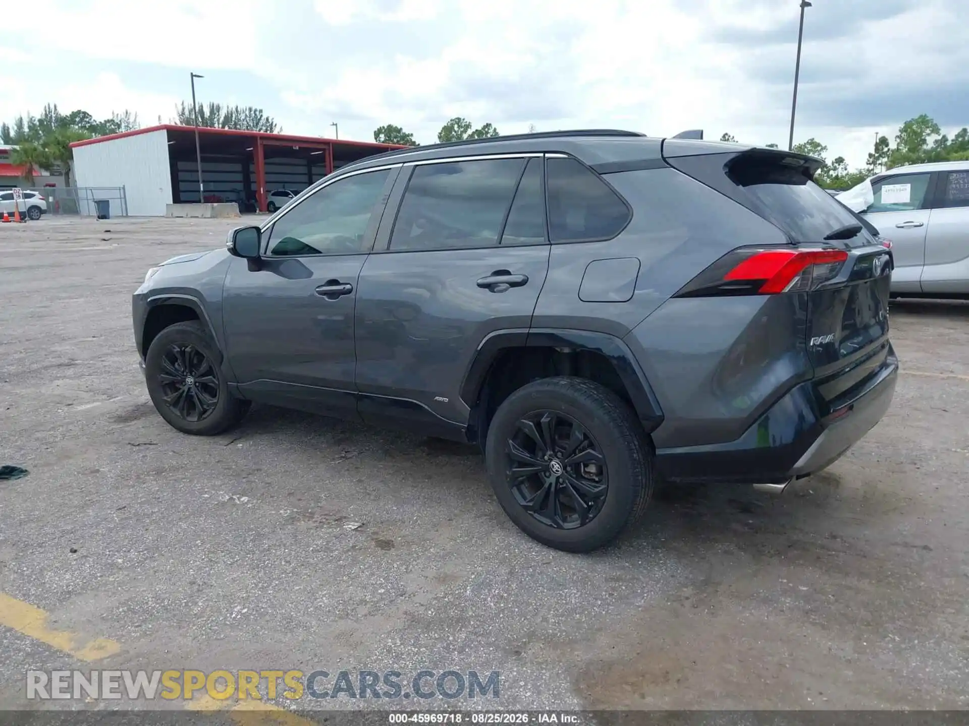 3 Фотография поврежденного автомобиля 4T3T6RFV1PU140003 TOYOTA RAV4 HYBRID 2023