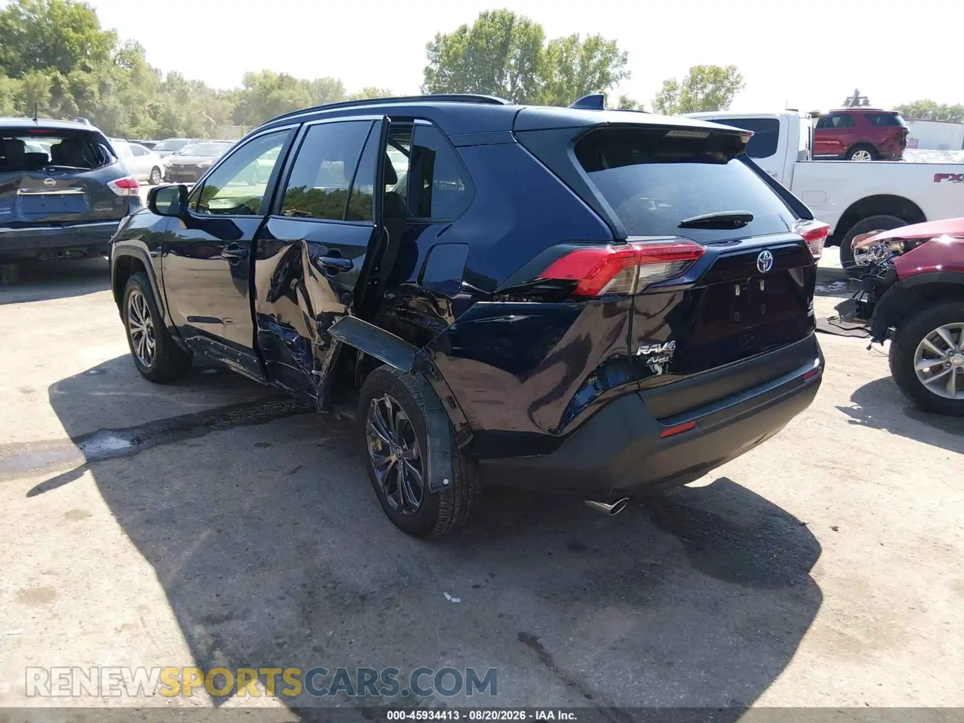 3 Фотография поврежденного автомобиля JTMB6RFV1PD111447 TOYOTA RAV4 HYBRID 2023