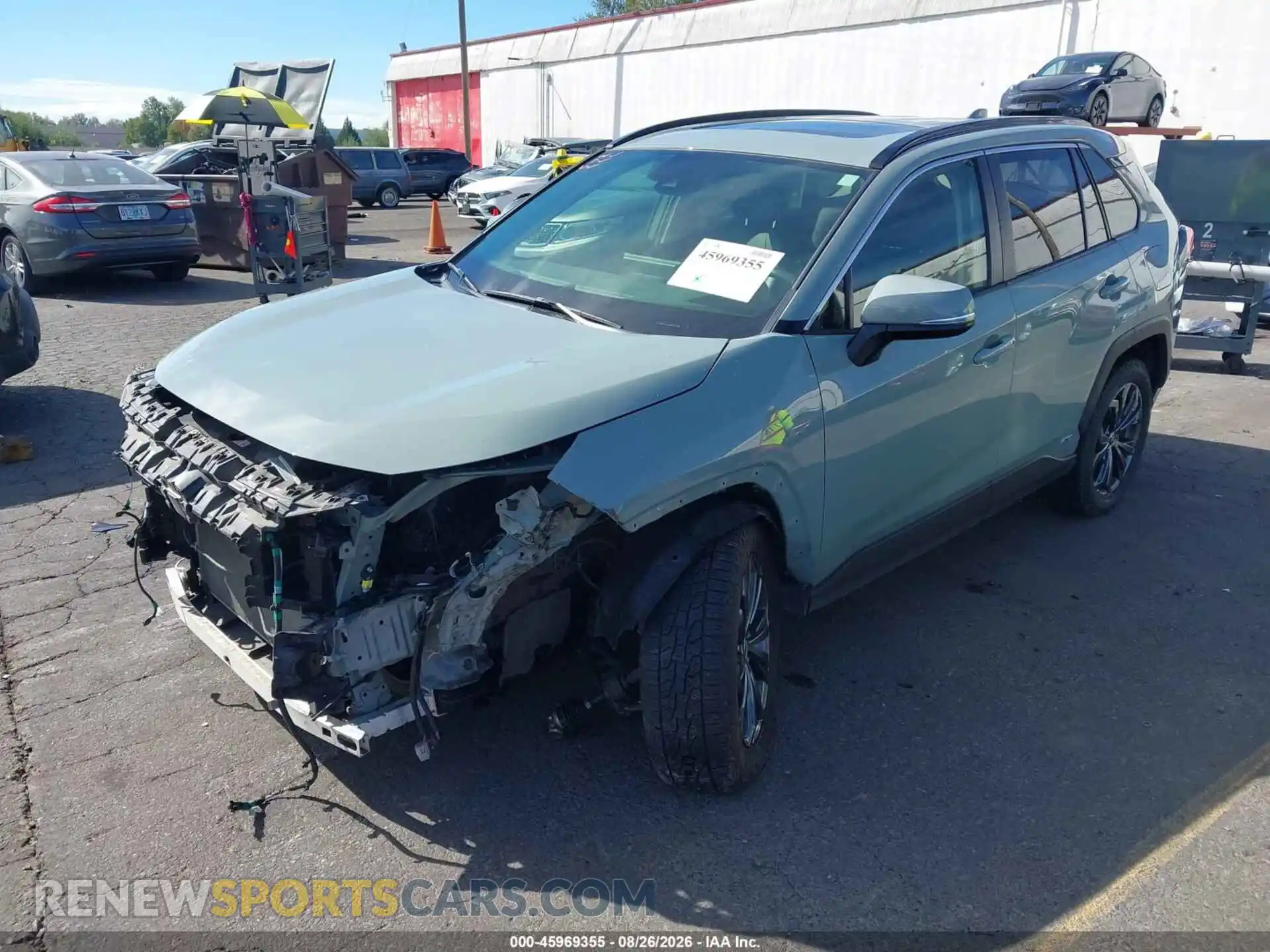 2 Фотография поврежденного автомобиля JTMB6RFV6PD087260 TOYOTA RAV4 HYBRID 2023
