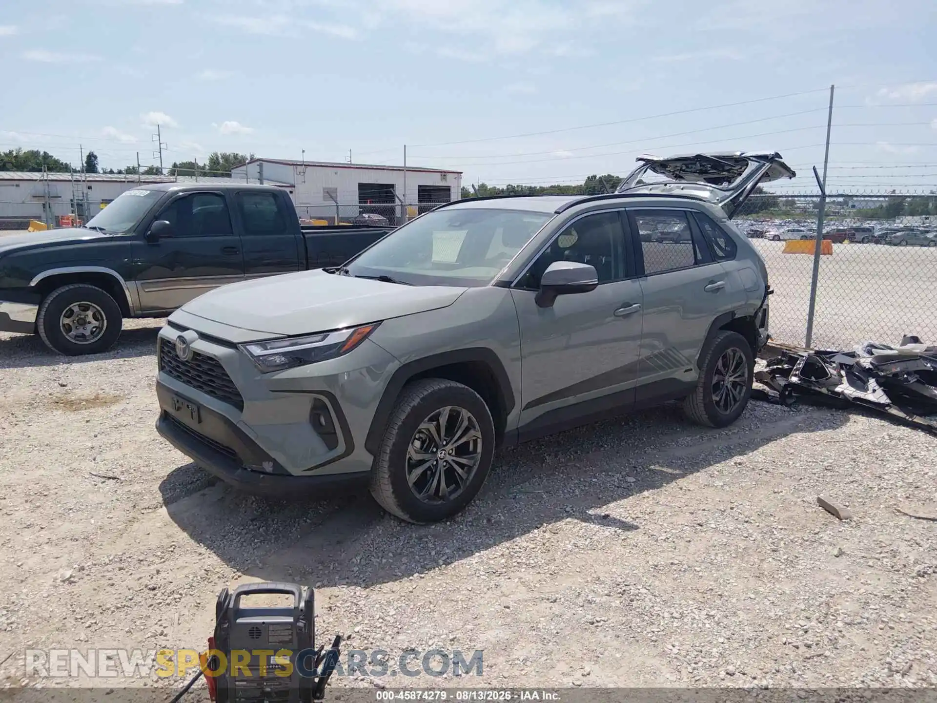 2 Фотография поврежденного автомобиля JTMB6RFV7PD095304 TOYOTA RAV4 HYBRID 2023