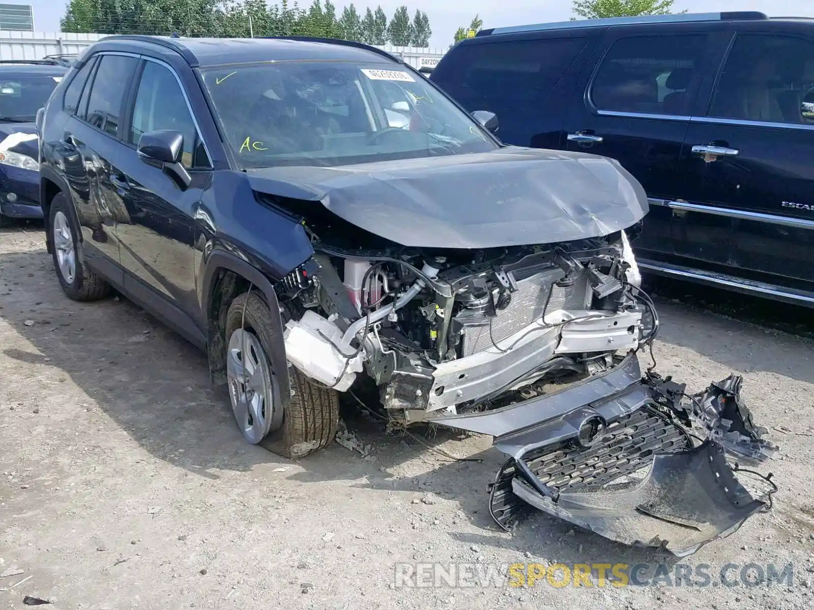 1 Photograph of a damaged car 2T3B1RFV6KW063972 TOYOTA RAV4 LE 2019