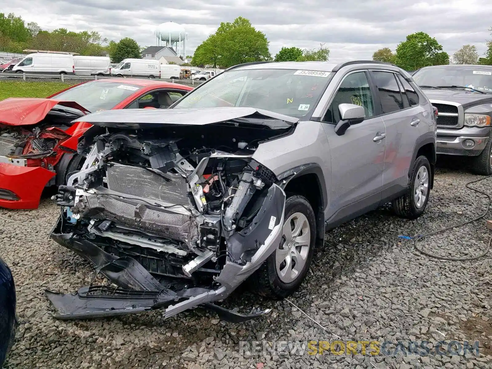 2 Photograph of a damaged car 2T3G1RFV9KW015985 TOYOTA RAV4 LE 2019