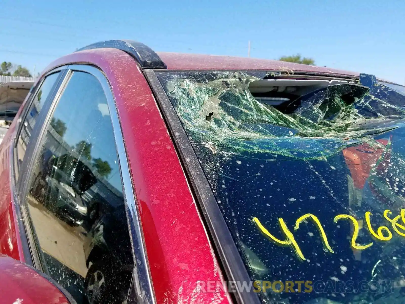 9 Photograph of a damaged car JTMG1RFV0KJ002105 TOYOTA RAV4 LE 2019