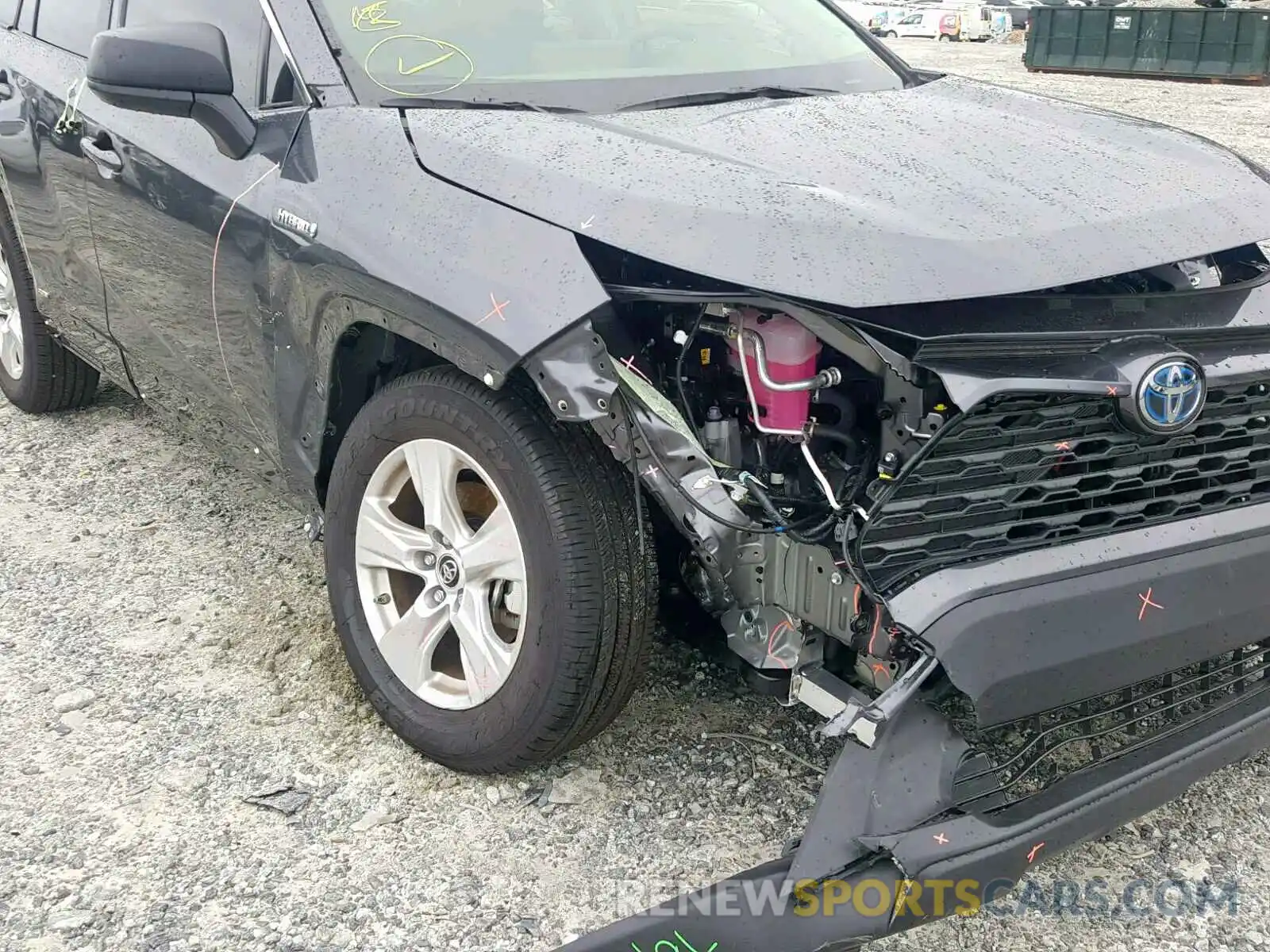 9 Photograph of a damaged car JTMLWRFV1KD011779 TOYOTA RAV4 LE 2019
