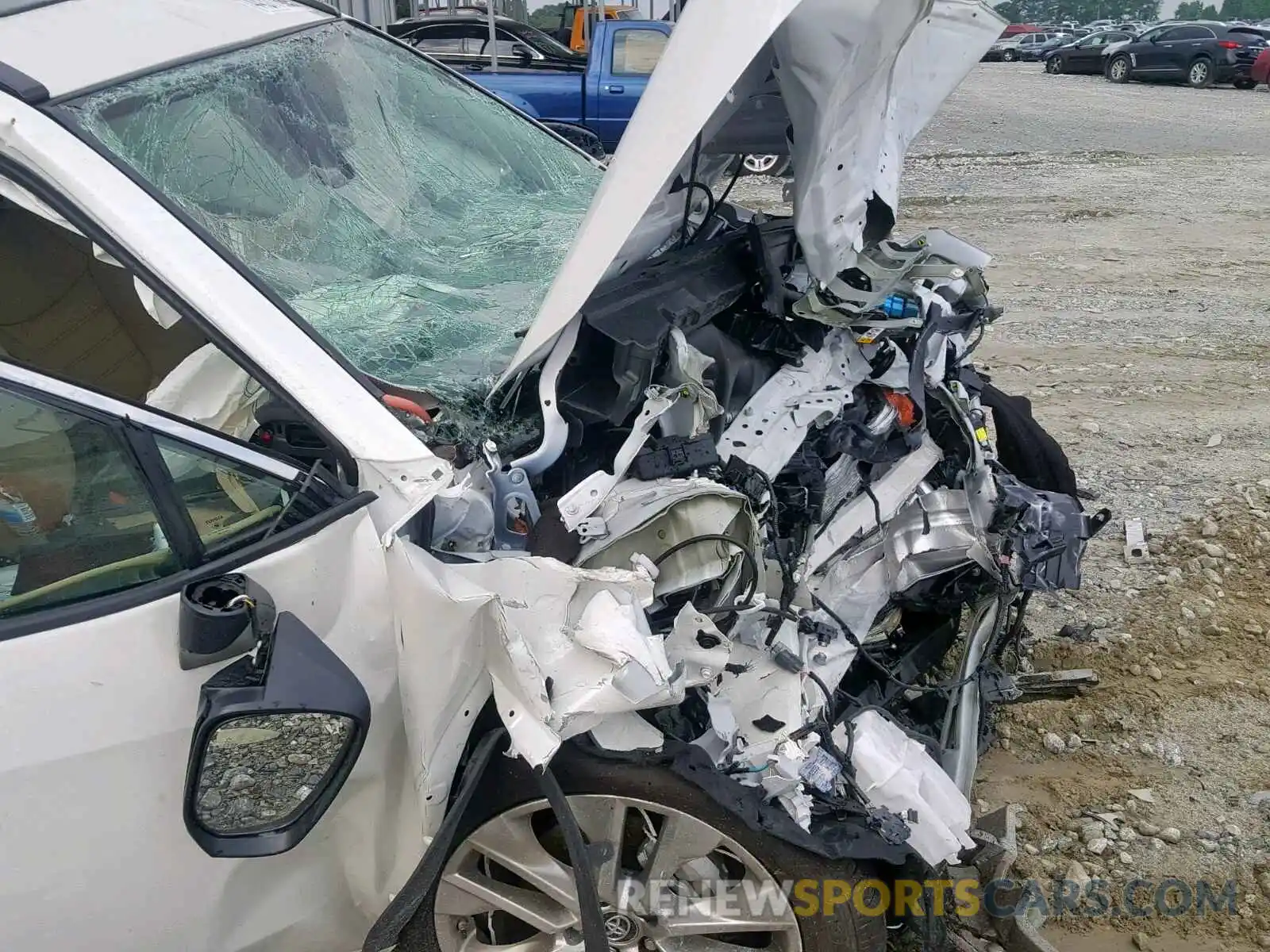 9 Photograph of a damaged car 2T3N1RFV7KW001641 TOYOTA RAV4 LIMIT 2019
